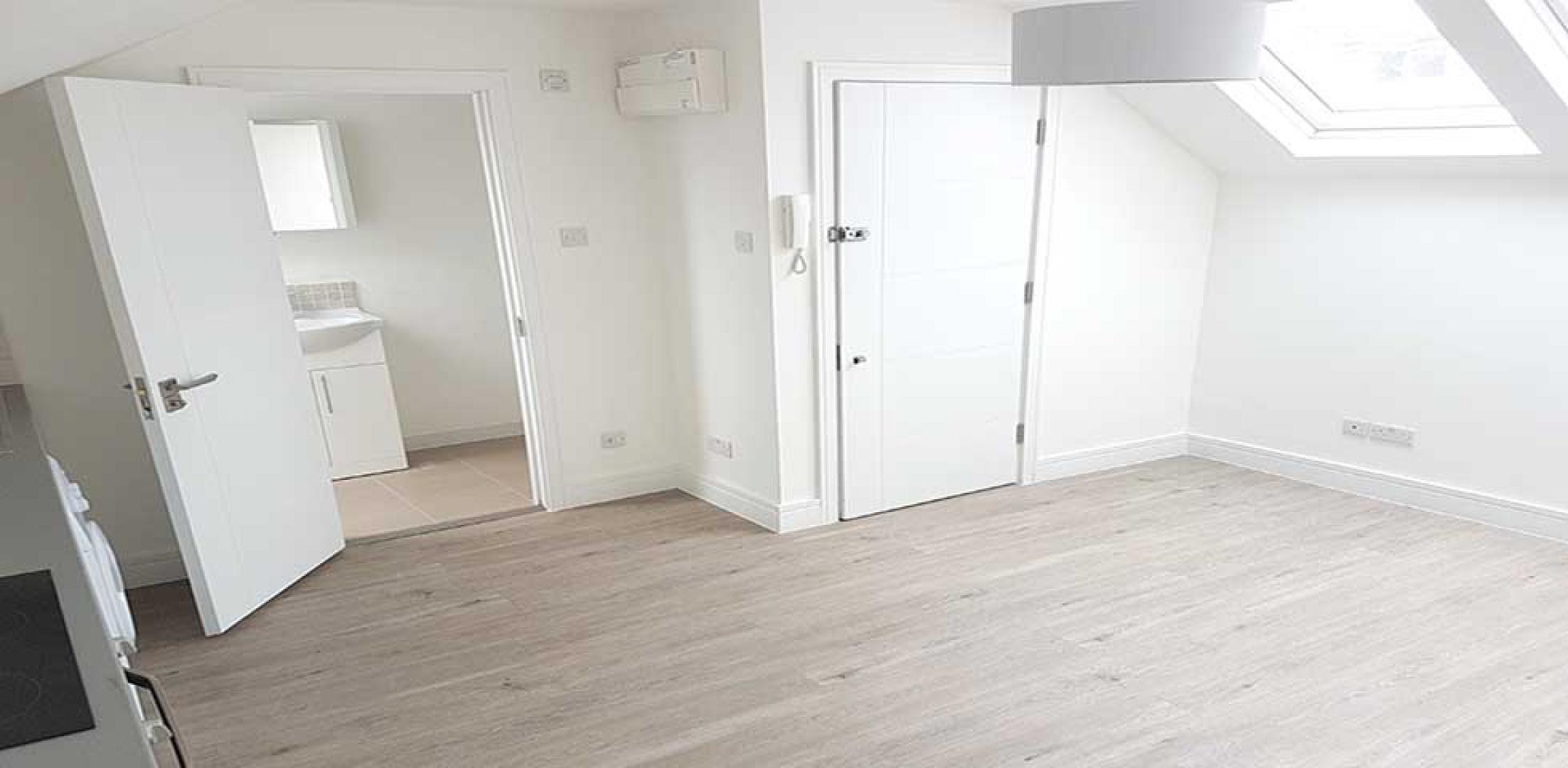 			NEWLY REFURBISHED, Studio Apartment, 1 bath, 1 reception Apartment			 Roderick Road, HAMPSTEAD